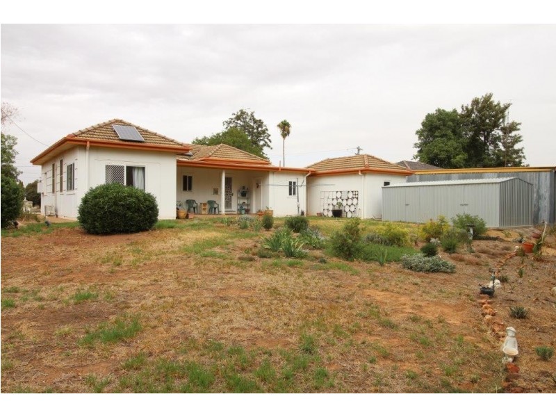 51 Urana Street, Lockhart NSW 2656