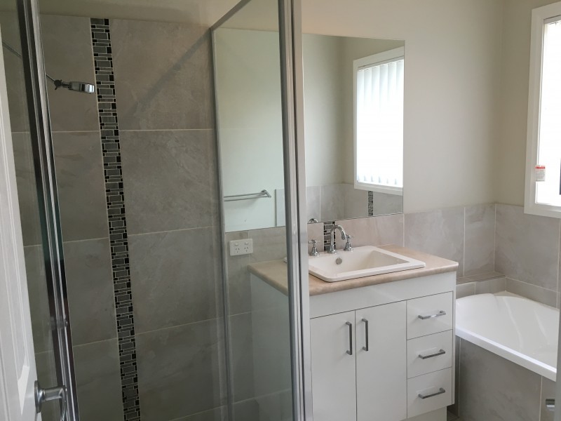 81 Cambridge Drive, Thurgoona NSW 2640