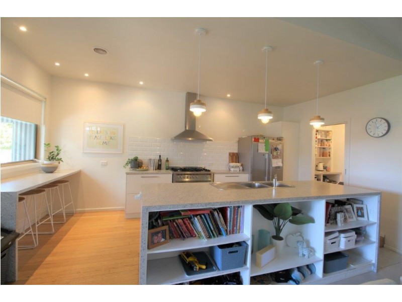 592 Heathwood Avenue, Lavington NSW 2641