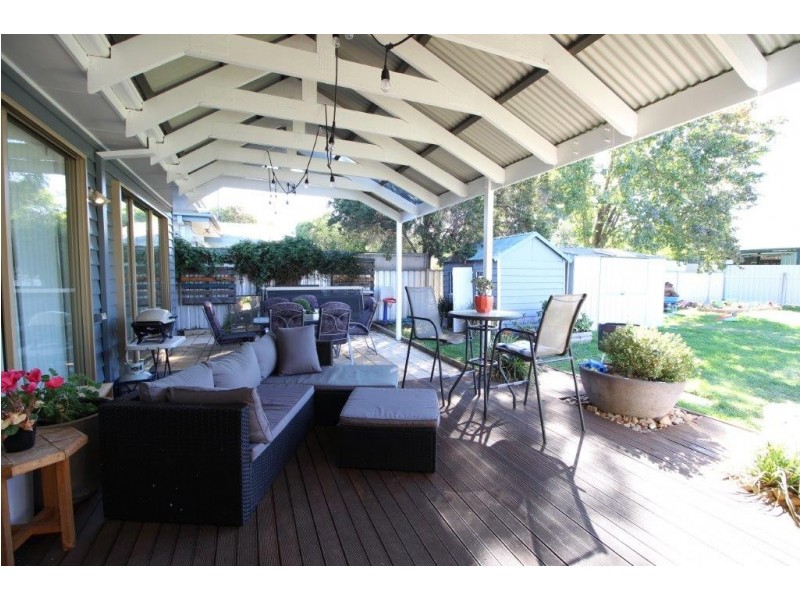 592 Heathwood Avenue, Lavington NSW 2641