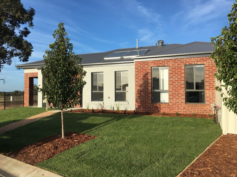 40 Daintree Way, West Wodonga VIC 3690