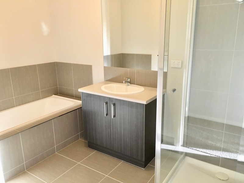 40 Daintree Way, West Wodonga VIC 3690