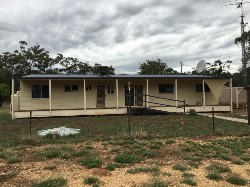 6-8 Namoi  Street, Boree Creek NSW 2652