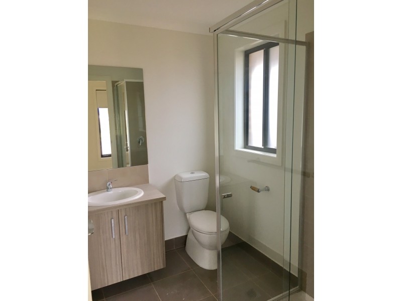 46 Strauss Street, Lavington NSW 2641