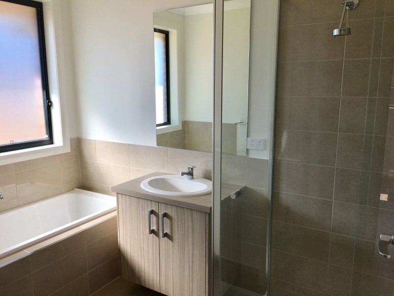 46 Strauss Street, Lavington NSW 2641