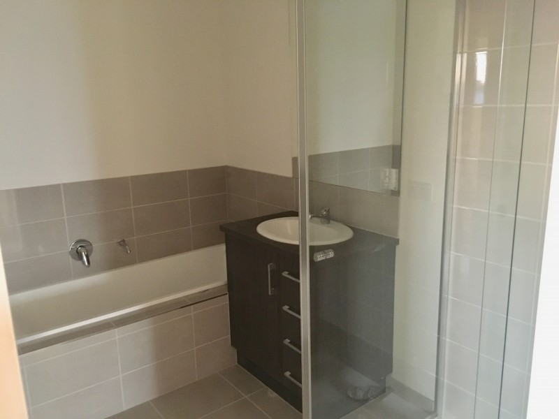 95 Riverboat Drive, Thurgoona NSW 2640