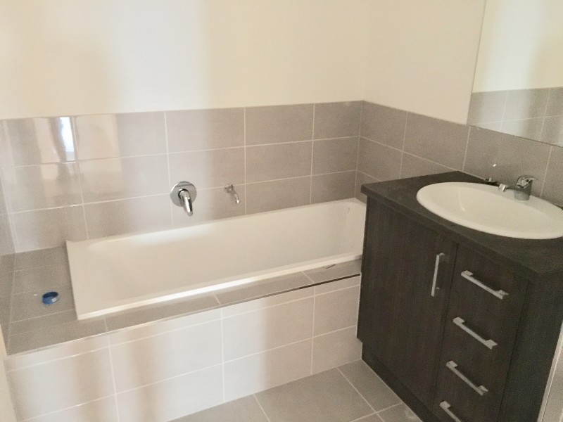 95 Riverboat Drive, Thurgoona NSW 2640