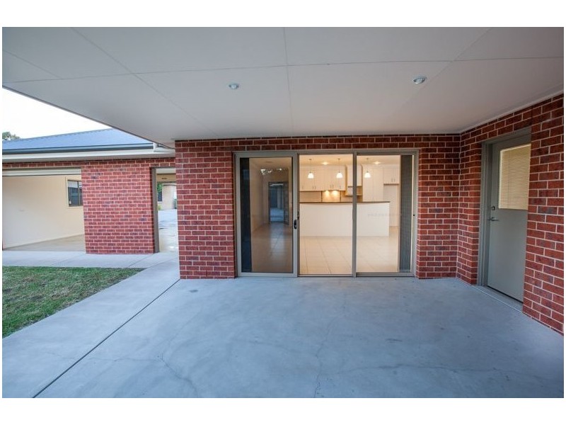5/585 Livermore Street, Lavington NSW 2641