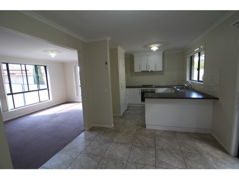 4 Hume Street, Holbrook NSW 2644