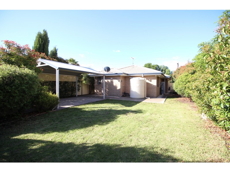 4 Hume Street, Holbrook NSW 2644