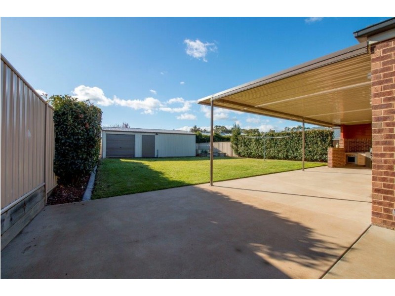 3 Britton Court, Jindera NSW 2642