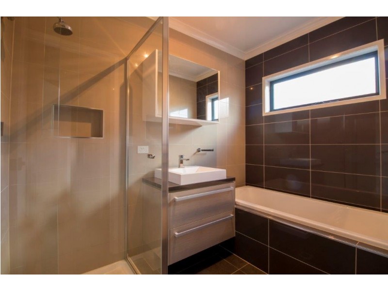 3 Britton Court, Jindera NSW 2642