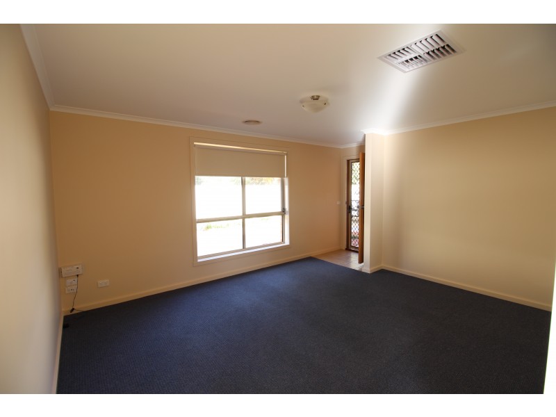 2/107 Mitchell Street, Jindera NSW 2642