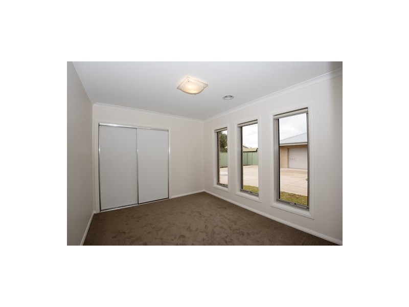 432 Douglas Road, Lavington NSW 2641