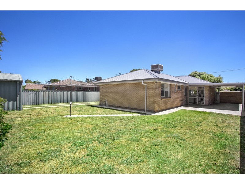 384 Dale Crescent, Lavington NSW 2641