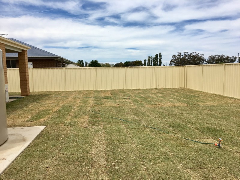 37 Royce Crescent, Lavington NSW 2641