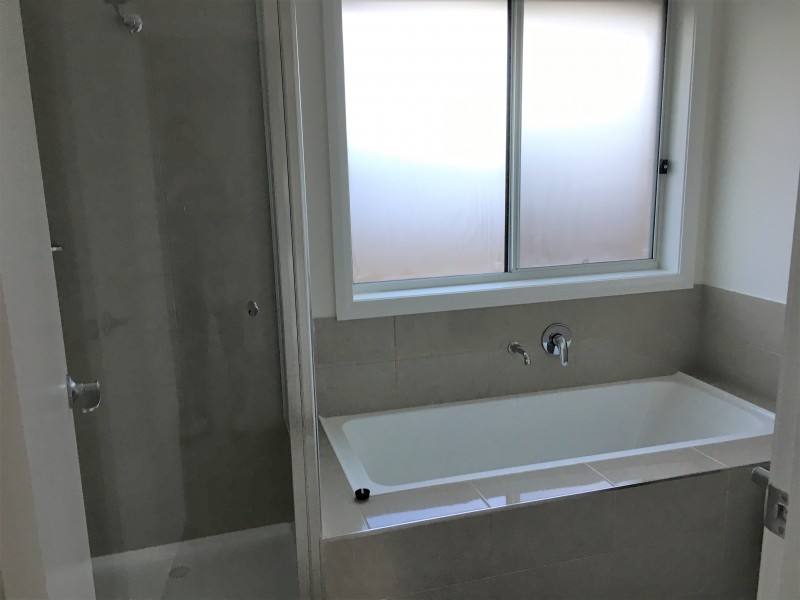 49 Greta Drive, Hamilton Valley NSW 2641