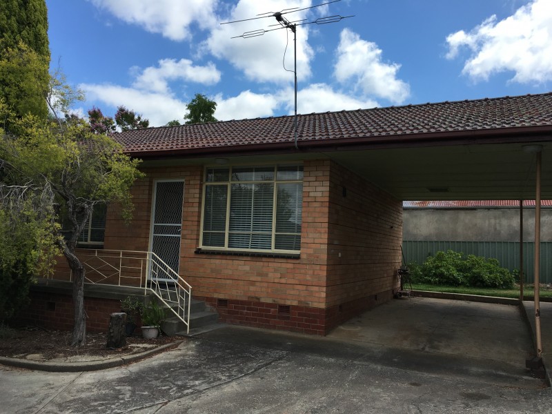 2/476 Schubach Street, East Albury NSW 2640
