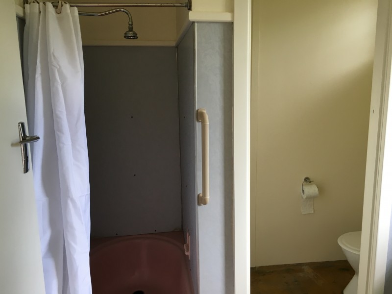 2/476 Schubach Street, East Albury NSW 2640