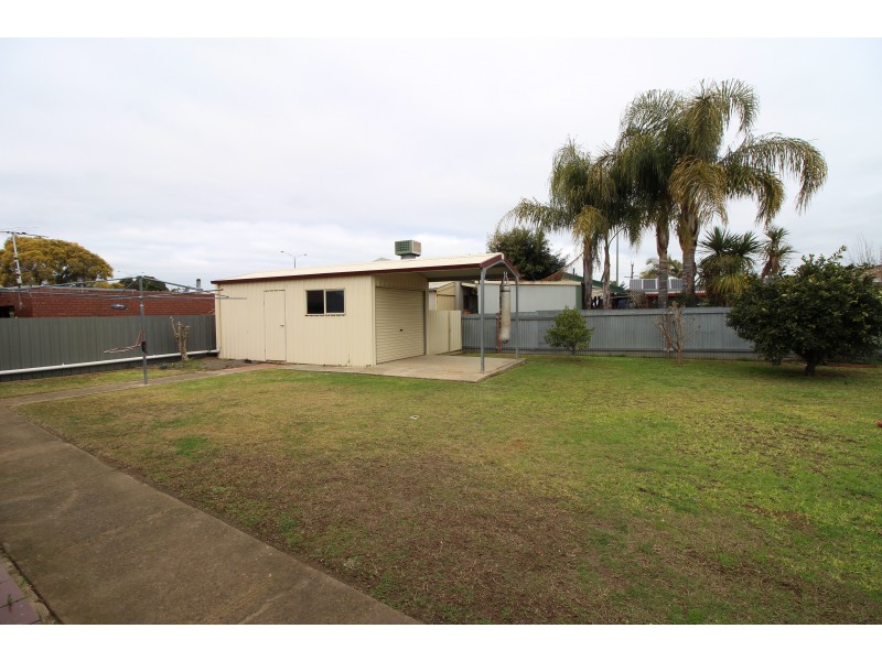 40 Highland Crescent, West Wodonga VIC 3690