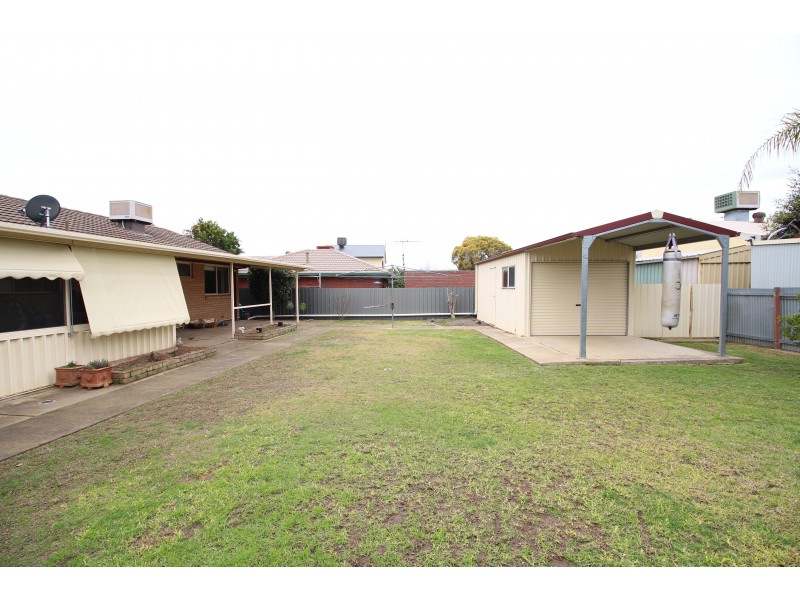 40 Highland Crescent, West Wodonga VIC 3690