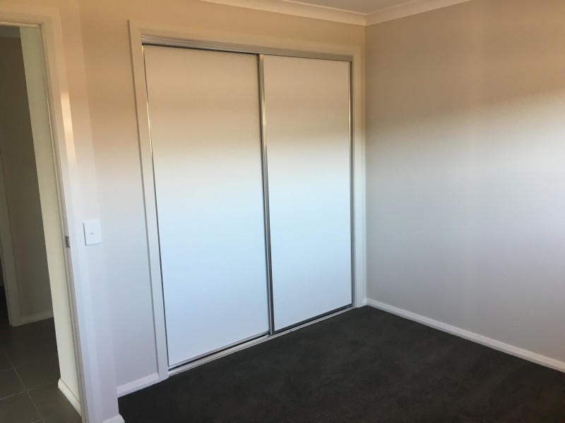 76 Riverboat Drive, Thurgoona NSW 2640