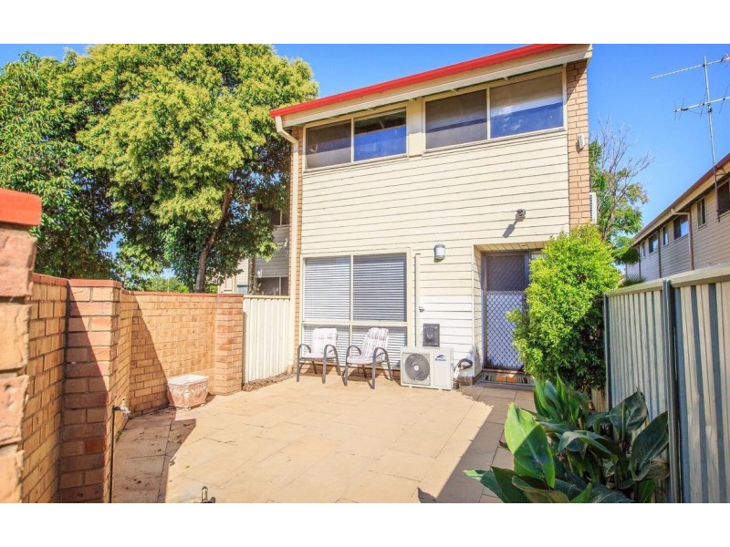 9/429 Griffith Road, Lavington NSW 2641