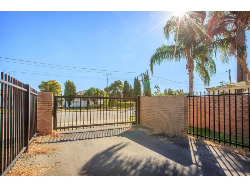 9/429 Griffith Road, Lavington NSW 2641