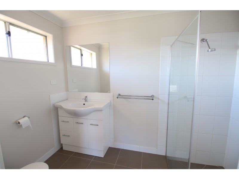 59A Royce Crescent, Lavington NSW 2641