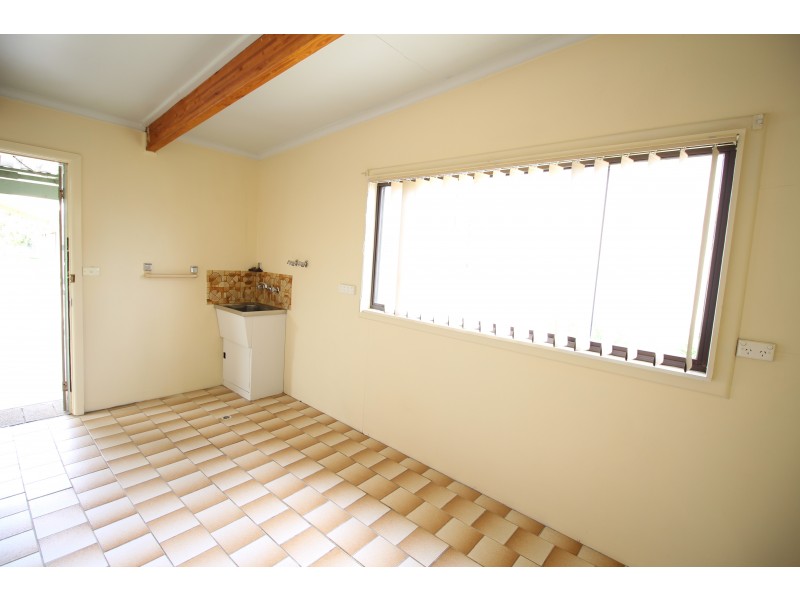 308 Dick Road, Lavington NSW 2641