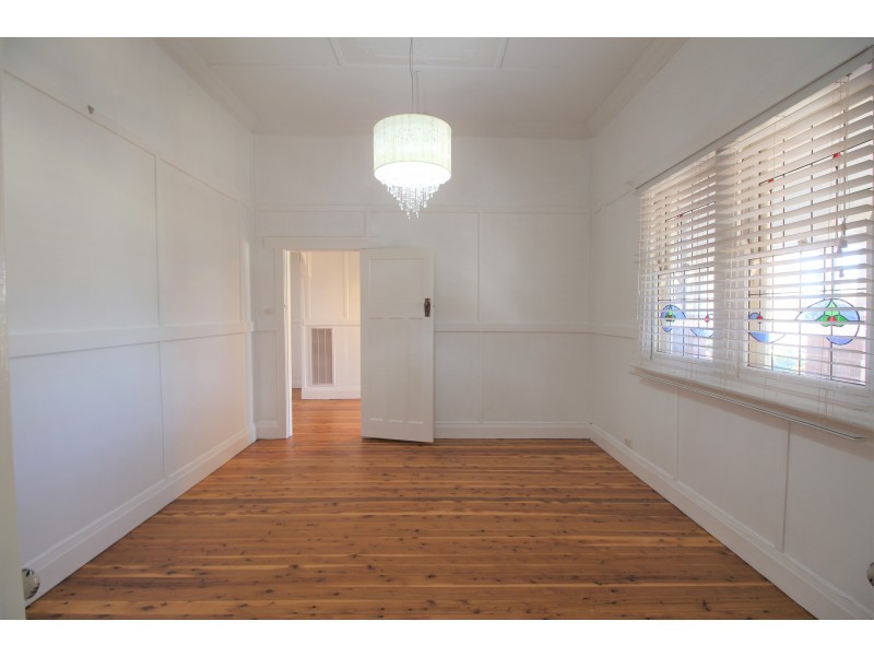 67 Hebden Street, Lockhart NSW 2656