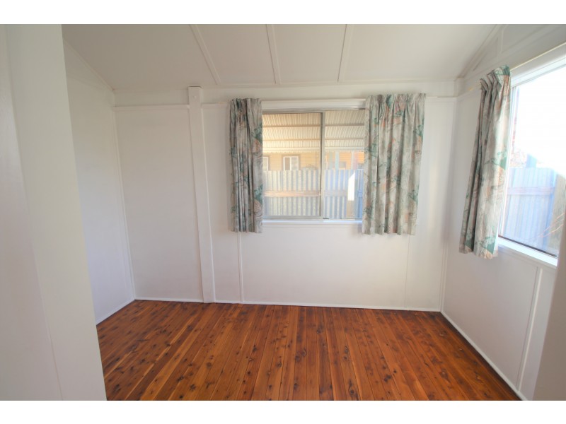 67 Hebden Street, Lockhart NSW 2656