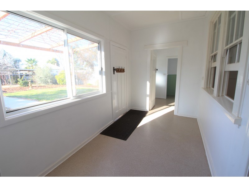 67 Hebden Street, Lockhart NSW 2656