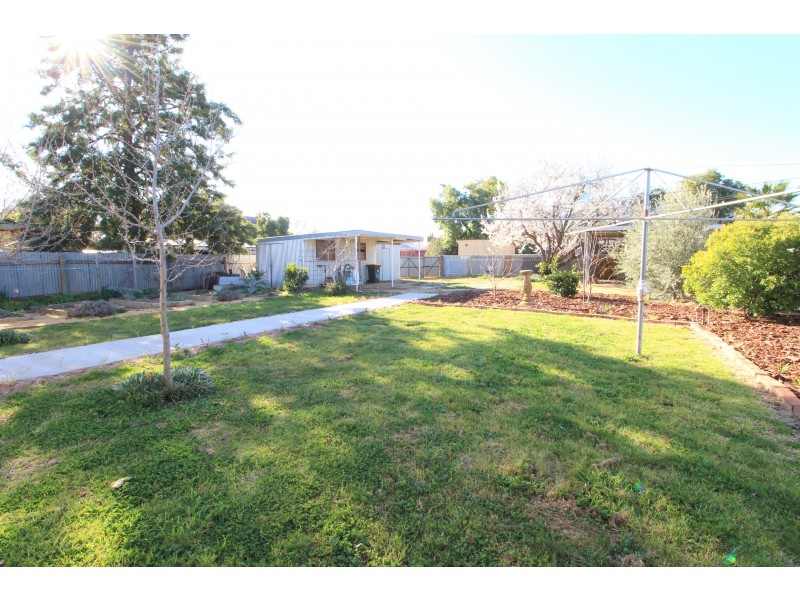 67 Hebden Street, Lockhart NSW 2656