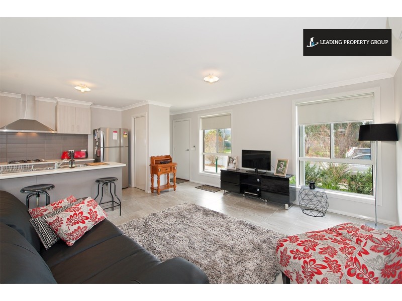 2/595 Kemp Street, Lavington NSW 2641
