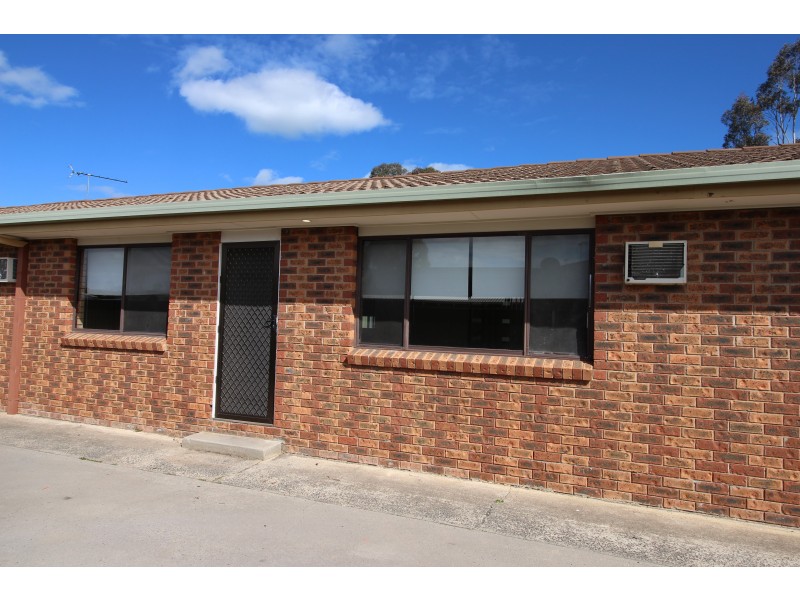 2/8 Croft Street, Holbrook NSW 2644