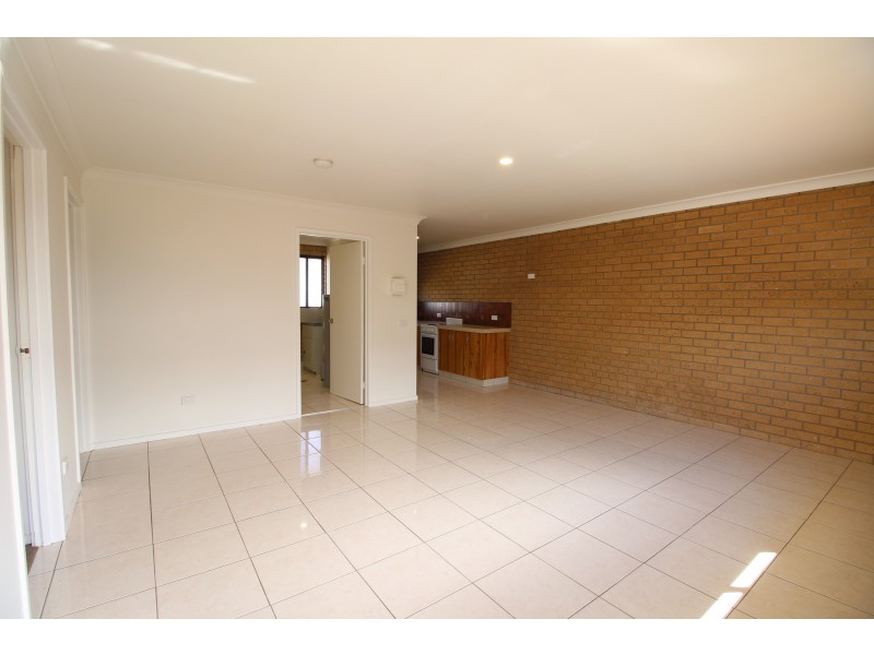 2/8 Croft Street, Holbrook NSW 2644