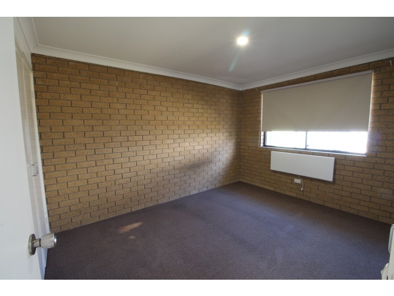 2/8 Croft Street, Holbrook NSW 2644