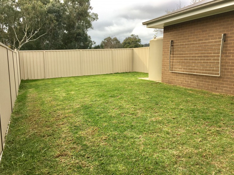 18A Bevington Bend, Lavington NSW 2641