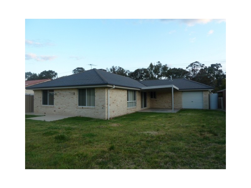 376 Kaitlers Road, Lavington NSW 2641