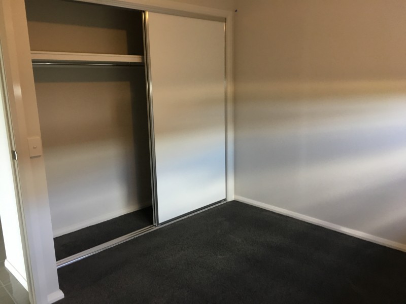 8 Paddlesteamer Court, Thurgoona NSW 2640