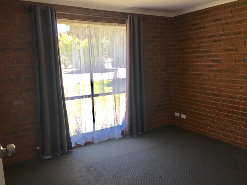 4/595 Webb Street, Lavington NSW 2641