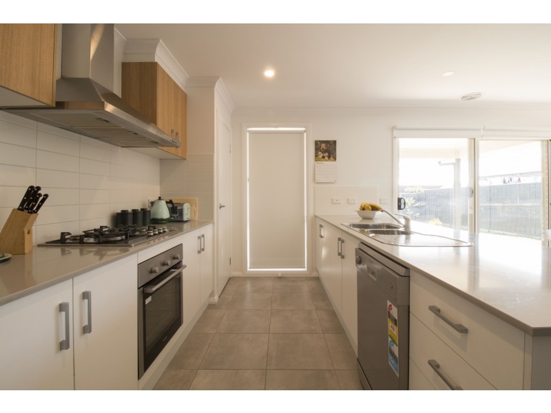 6 & 6a Meander Street, Thurgoona NSW 2640