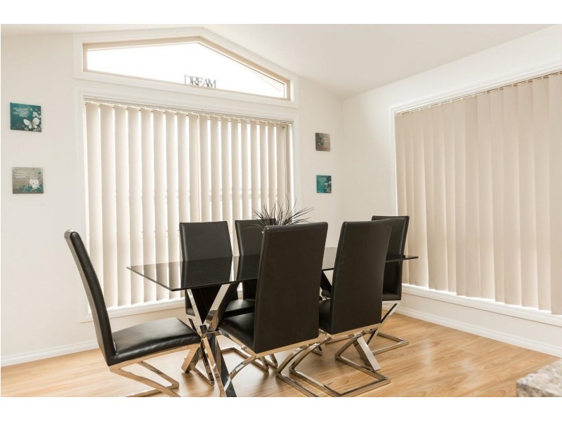 17 Friarbird Way, Thurgoona NSW 2640