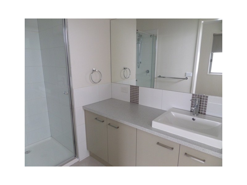 4 McNamara Place, Wodonga VIC 3690