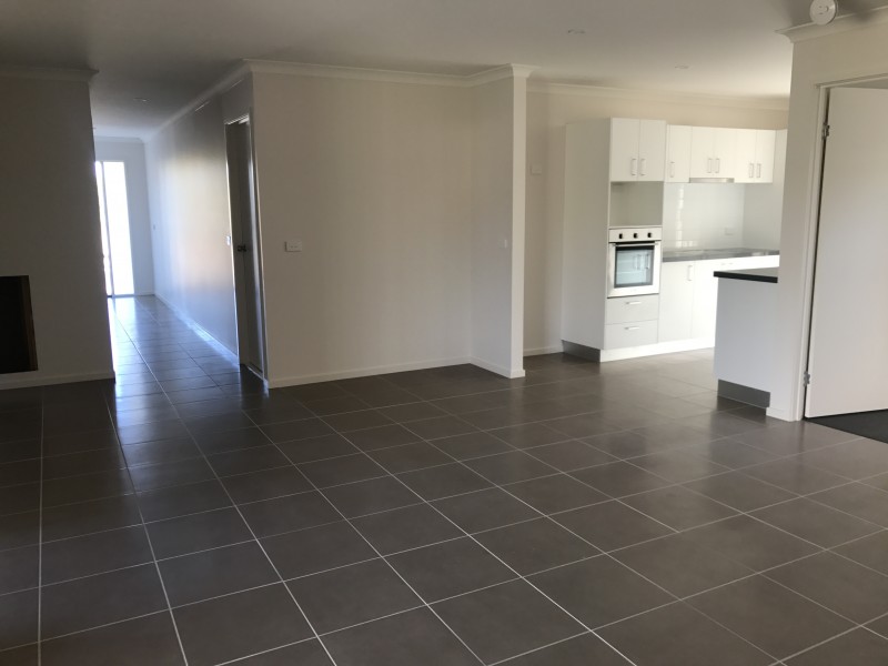 65a Carstens Street, Lavington NSW 2641