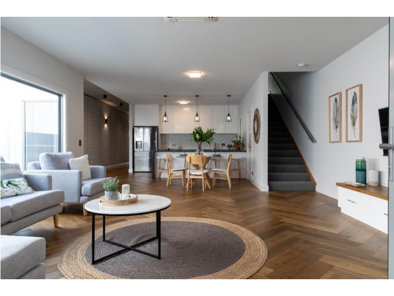 38 Elmwood Circuit, Wodonga VIC 3690