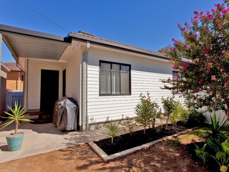 3/595 Kemp Street, Lavington NSW 2641