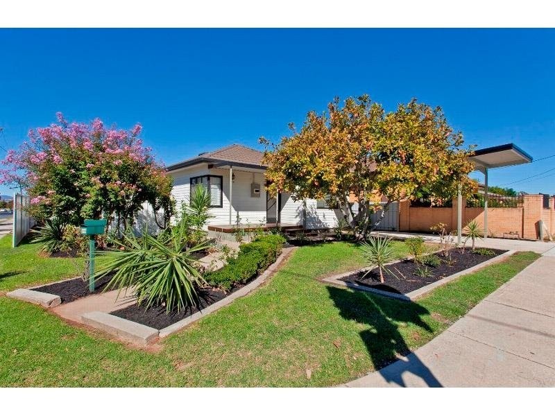 3/595 Kemp Street, Lavington NSW 2641