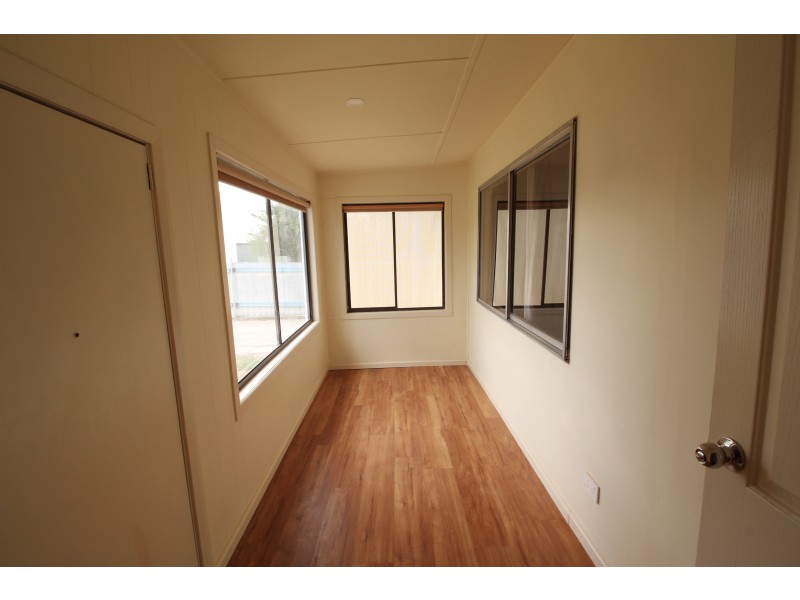 1004 Waugh Road, North Albury NSW 2640